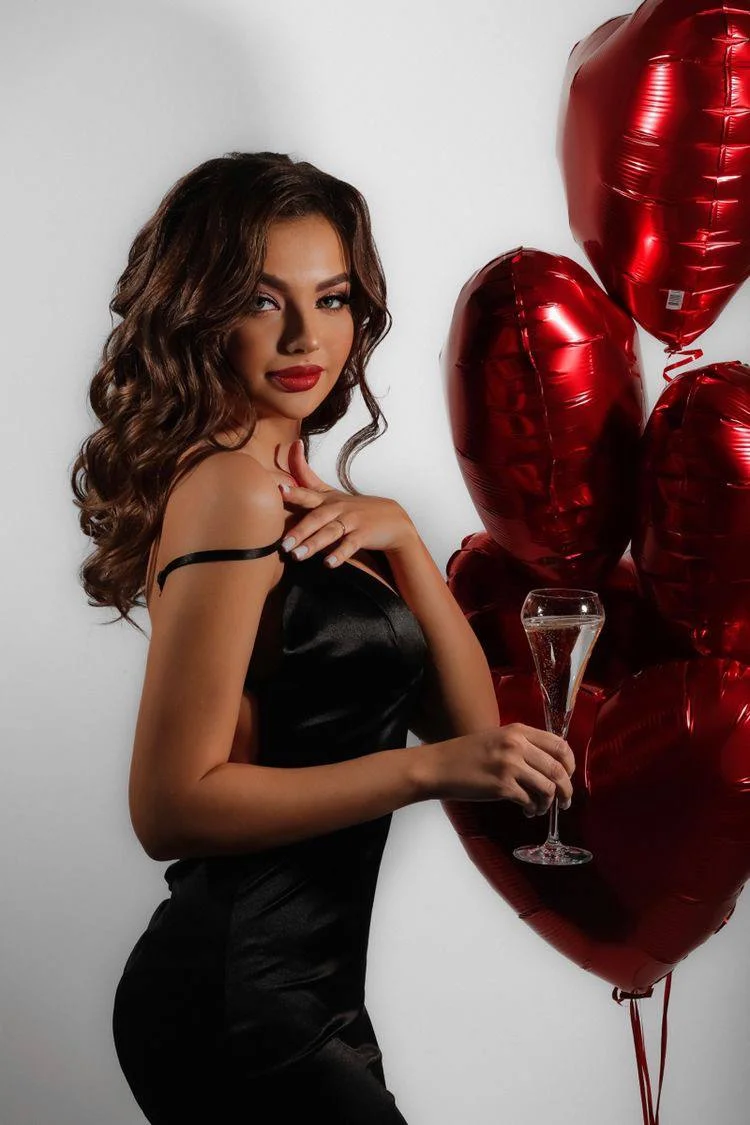 Makijaż i stylizacja włosów w Sanrel Beauty Industry